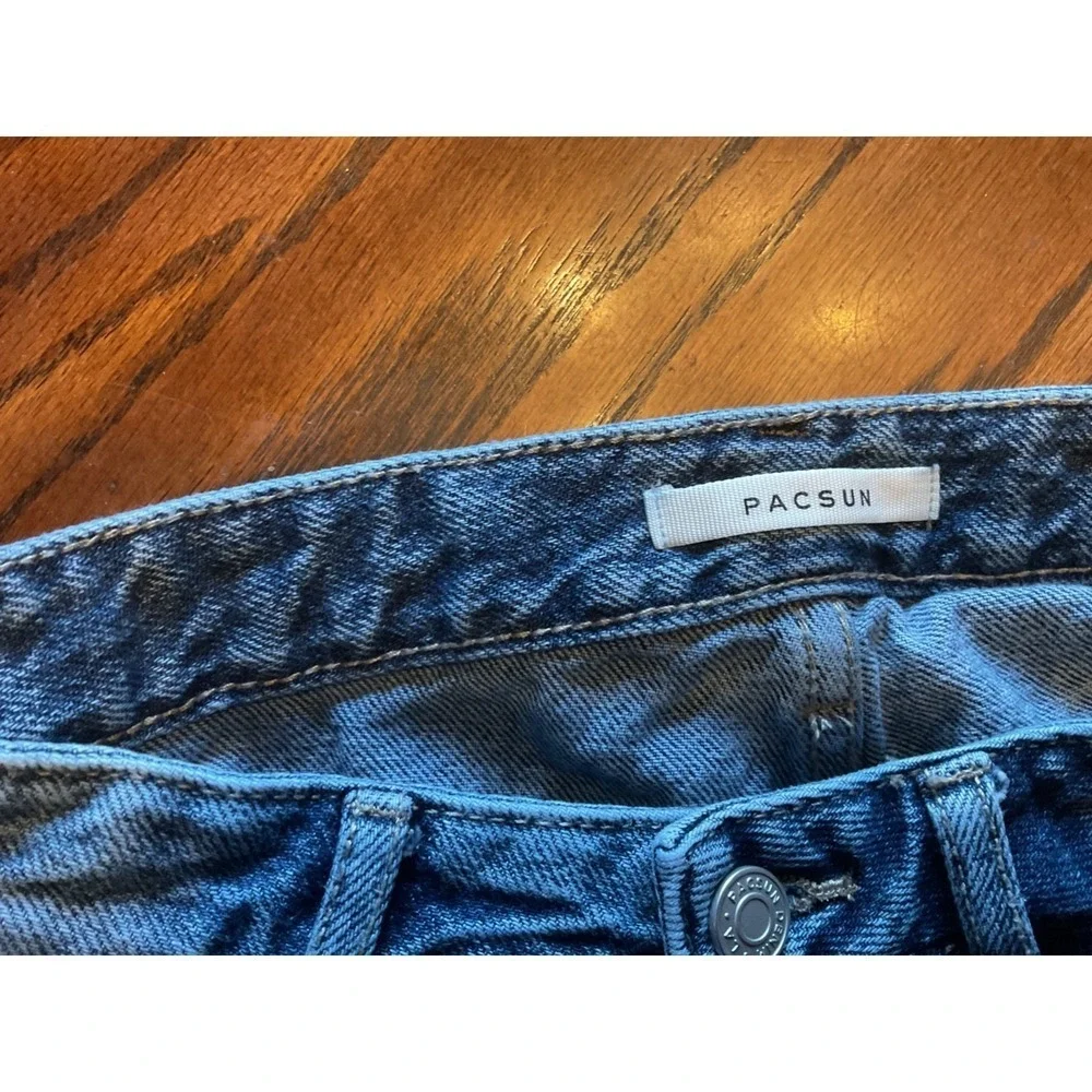 PacSun High Rise Festival Light Wash Denim Shorts Size 23 T55-17‎